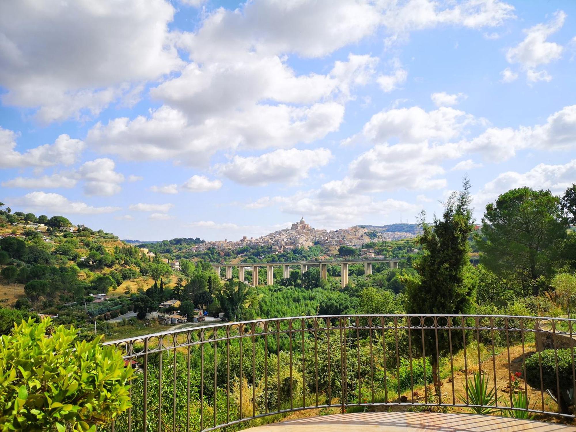 Panorama Suite Piazza Armerina Exterior foto